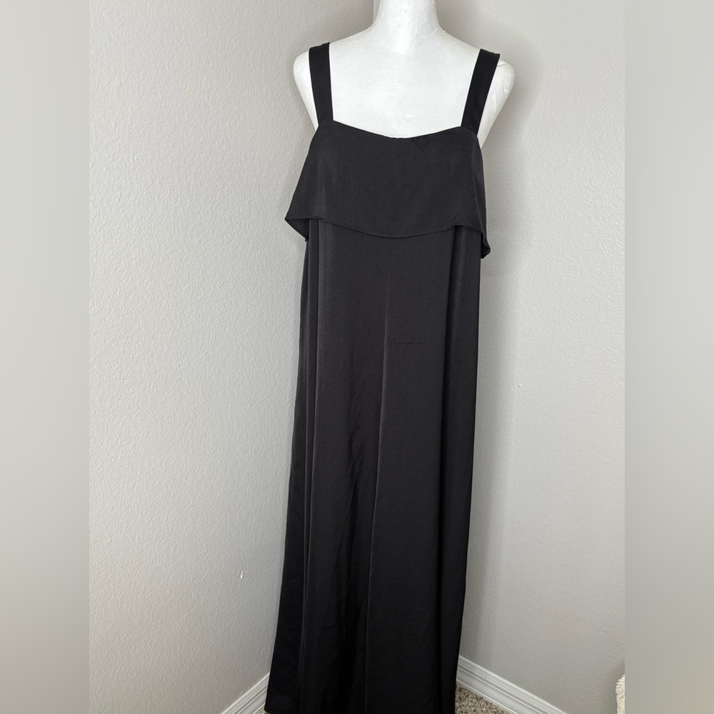 Banana republic black maxi dress medium